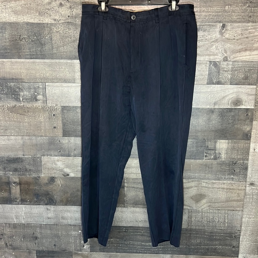 Navy Blue Tommy Bahama 33/30 Pants